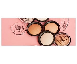 Free Pure Nude Highlighter From Essence